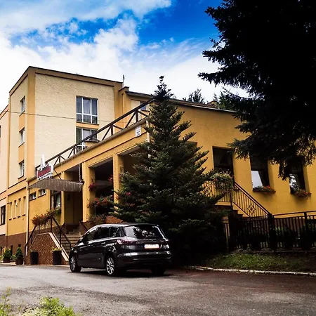 Kamela Semesteranläggning (resort) *